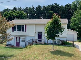 1921 N Wilson Ln, Ludington, MI 49431