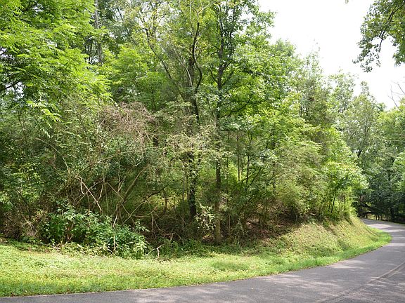 5th image of 28 Park Dr Lot 28