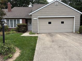 3242 Woodcreek Cir, Westlake, OH 44145