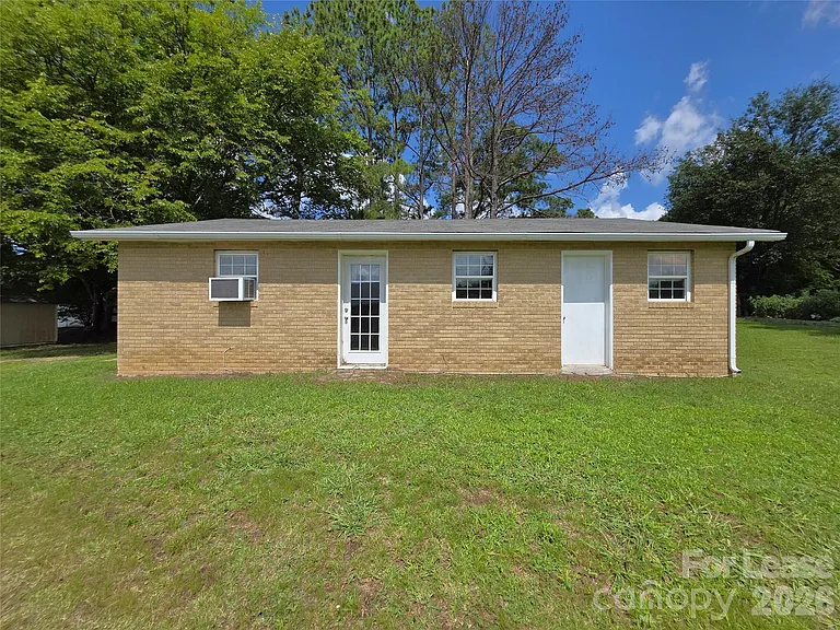 1052 Rembrandt Dr SW — Photo 19