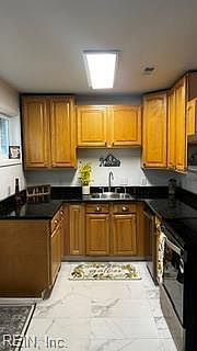 5th image of 107 Sumter St