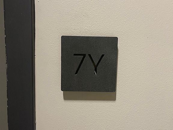 4th image of 205 10th St APT 7Y