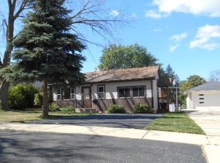 132 N Marion Ave, Bartlett, IL 60103