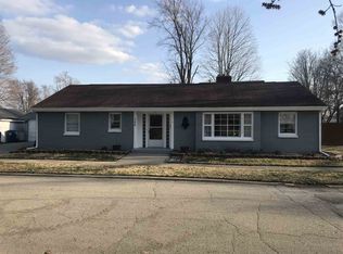 309 W South St, Argos, IN 46501