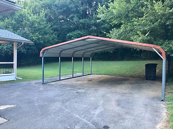 4th image of 109 Joy Dr