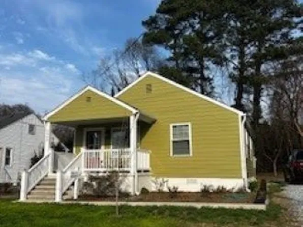 2343 Konnoak View Dr, Winston Salem, NC 27127