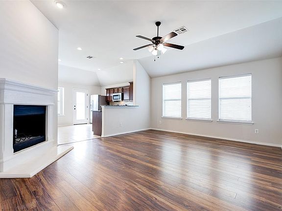 5th image of 1232 Angelina Dr
