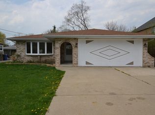 9220 Delphia Ave, Des Plaines, IL 60016