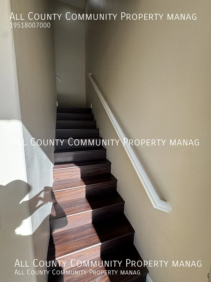 3 Bed 2.5 Bath - 3 Level Townhome for Rent in Temecula — Photo 2