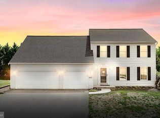 245 Silver Maple Ct, Mount Wolf, PA 17347