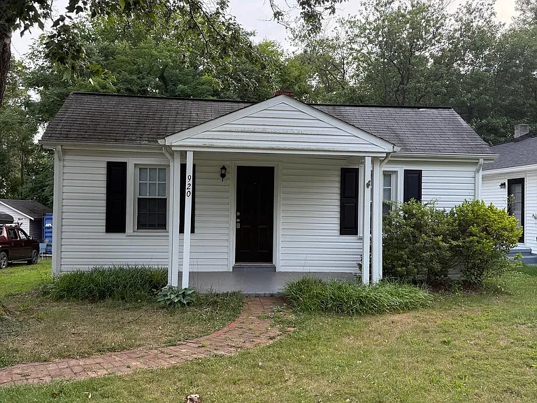 920 Northside Dr — Photo 1