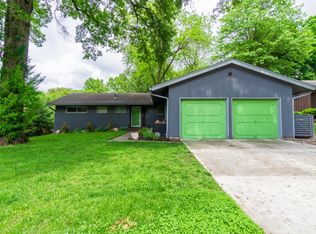 5920 W 78th St, Prairie Village, KS 66208