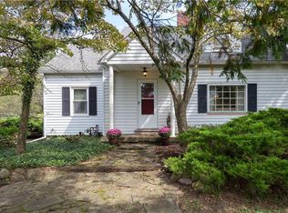 8866 Washington St, Chagrin Falls, OH 44023