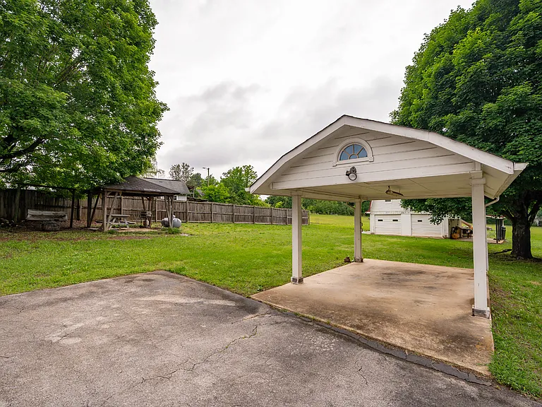 2413 Crescent Club Dr #A — Photo 17