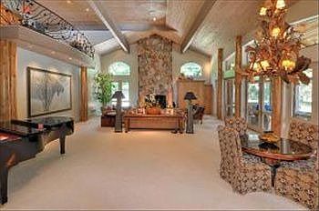 2nd image of 4676 N Pinecrest Dr