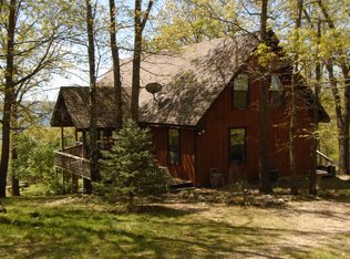 29 Mooney Ln, Eureka Springs, AR 72631