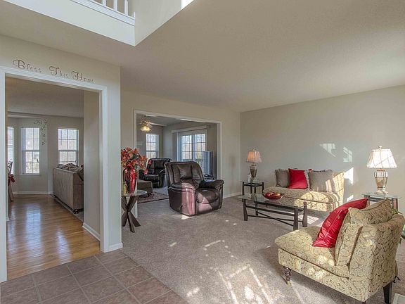 5th image of 8404 Elm Ave
