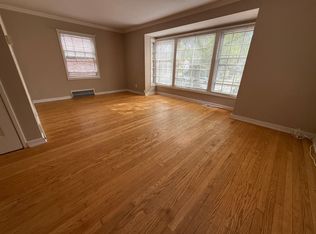 2519 Lake, Milwaukee, WI 53211