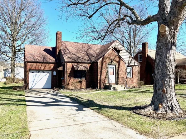 721 34th St NE, Canton, OH 44714