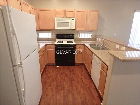 3rd image of 8932 Bentonville Ct