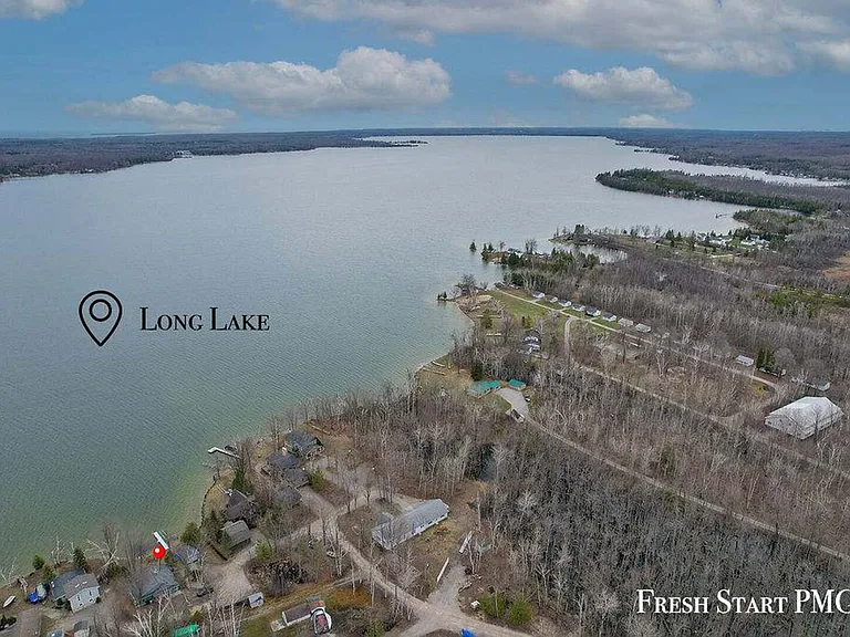 Brothers Bay Rd — Photo 22