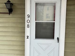 908 Main St #2, Akron, PA 17501