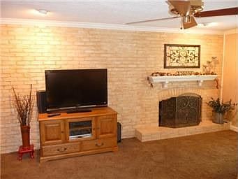 5th image of 5901 N Colrain Ave