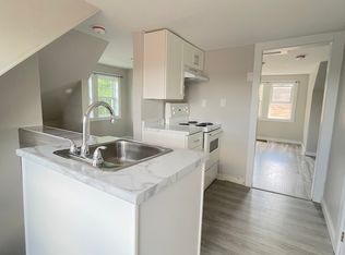 983 Lincoln Rd UNIT 4, Windsor, ON N8Y2H3