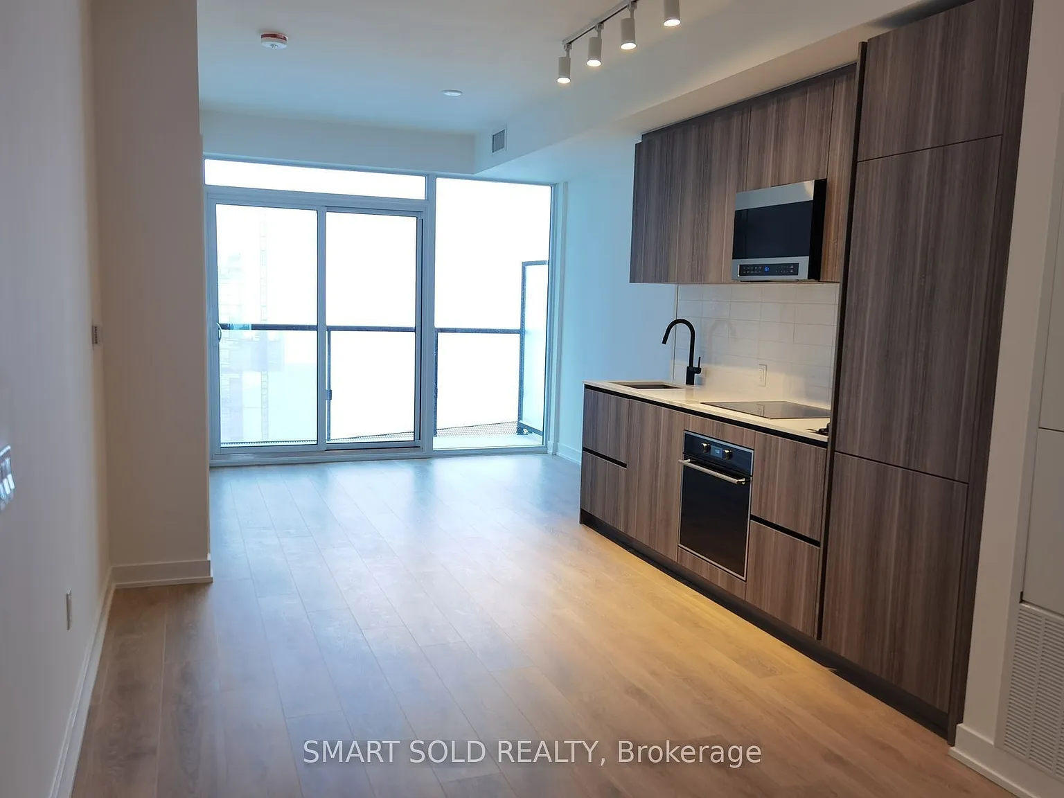 2 bed, $2,650 — Photo 3