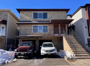 225 6th St #2, Fairview, NJ 07022