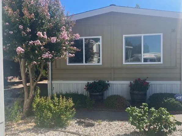 16 Plymouth Way, Santa Rosa, CA 95403