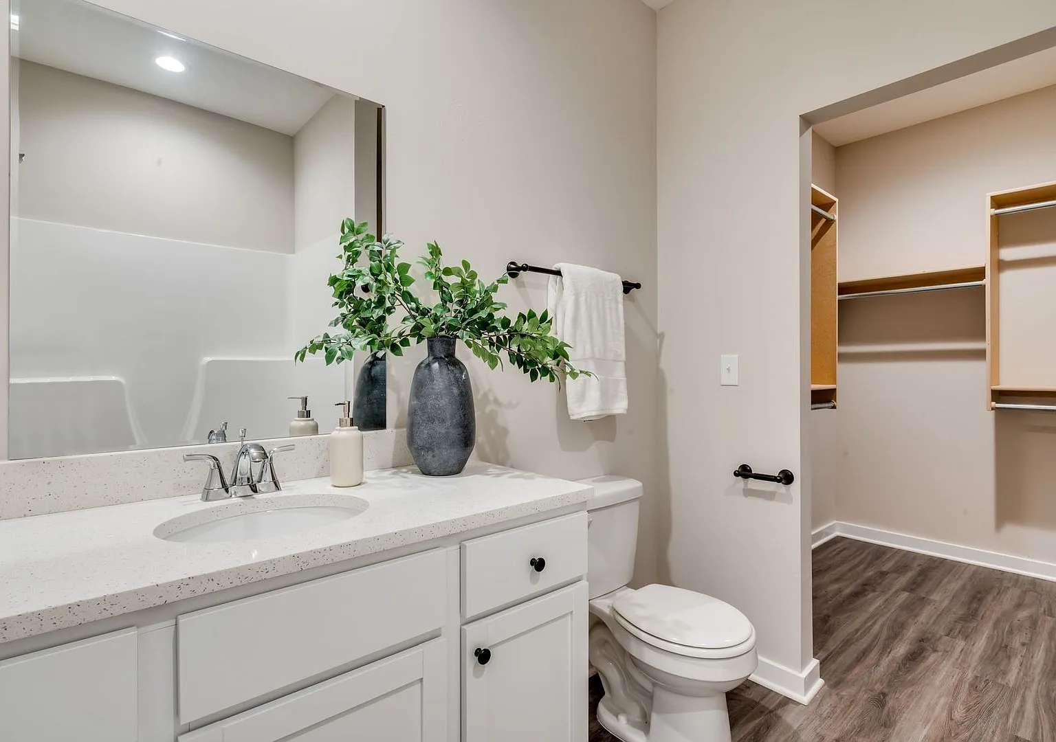 Fox Ridge Alex — Photo 4
