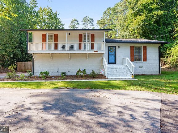 3rd image of 309 Burke Cir