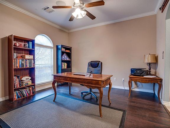 3rd image of 1329 Soaptree Ln