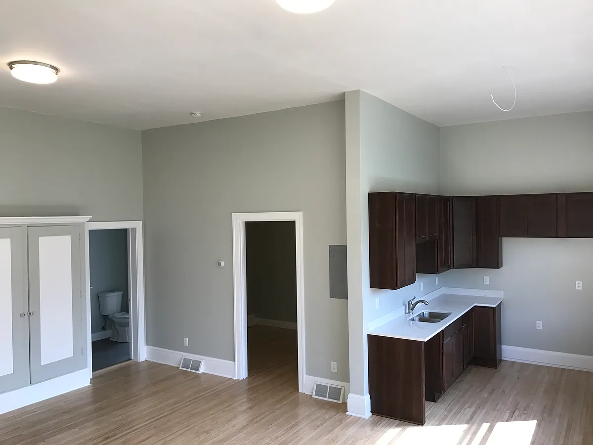 Building Photo - 204 Central Ave #6