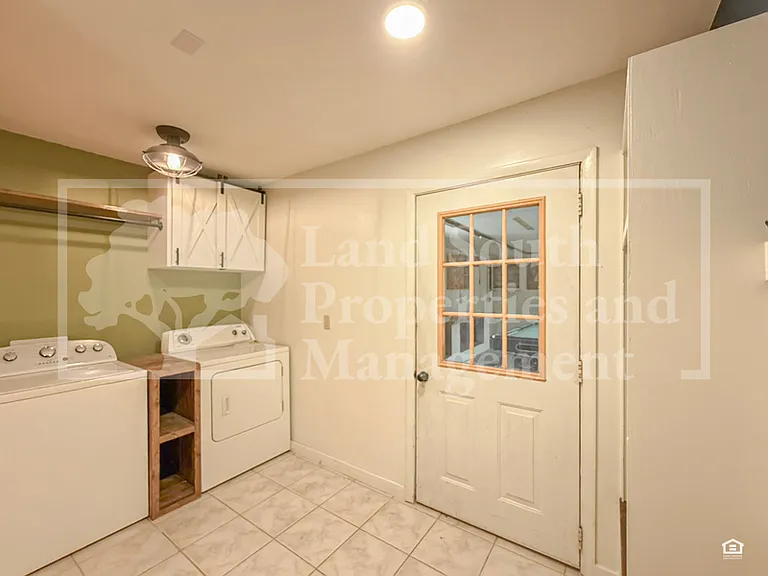 7935 Chase Rd — Photo 24