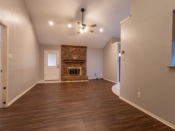 2nd image of 2756 Patio St
