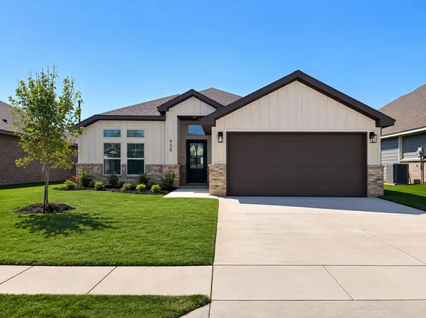 425 Rose Ave, Cleburne, TX 76033