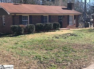 127 Circle Dr, Greer, SC 29650