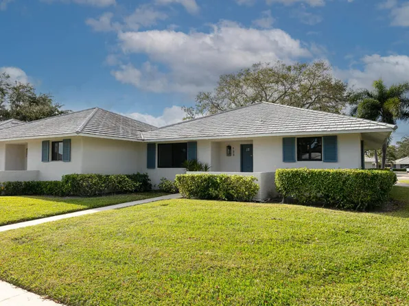 133 Club Drive, Palm Beach Gardens, FL 33418
