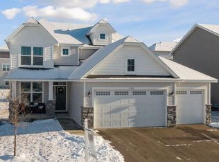 528 Waterford Pl, Waconia, MN 55387