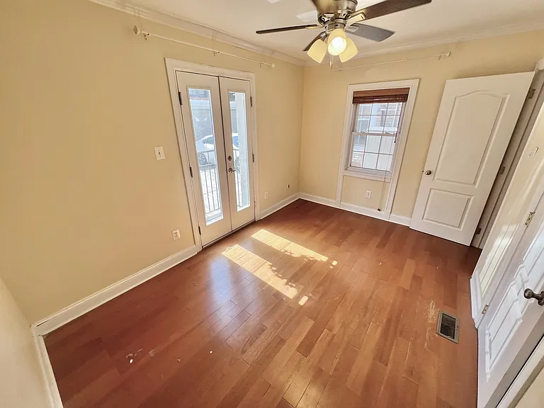1526 Pine St #1B — Photo 29