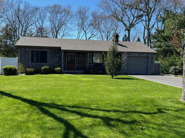 69 Rogers Ave, Westhampton Beach, NY 11978