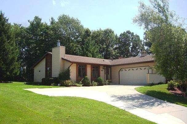 1st image of 454 Westwood Dr