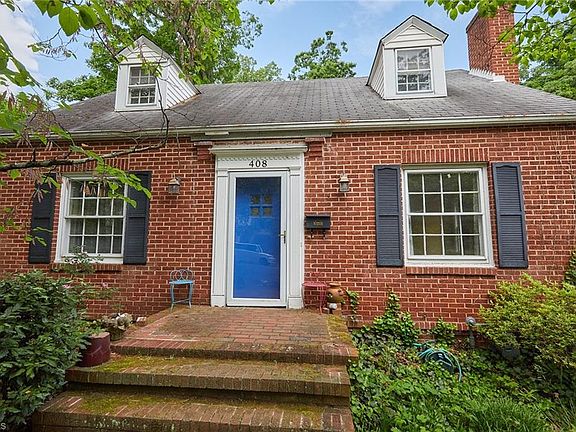 2nd image of 408 Warren St