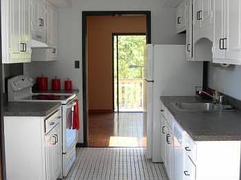 5th image of 541 Foxwood Ln