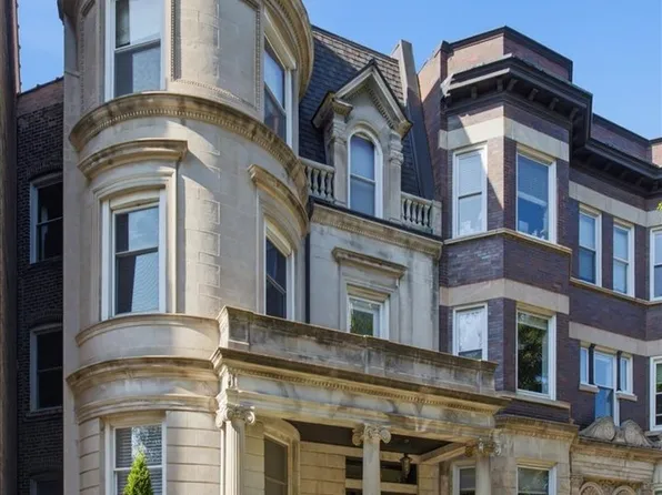 524 W Oakdale Ave #2, Chicago, IL 60657