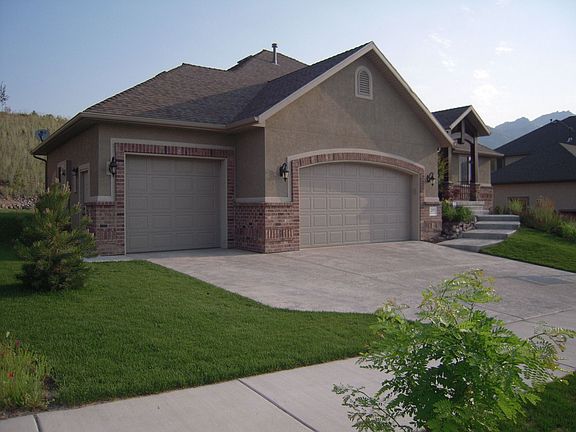 3-Car Garage
