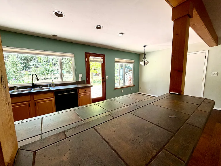19 Shasta Trl — Photo 4