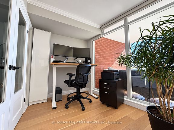 5th image of 550 Queens Quay W #812